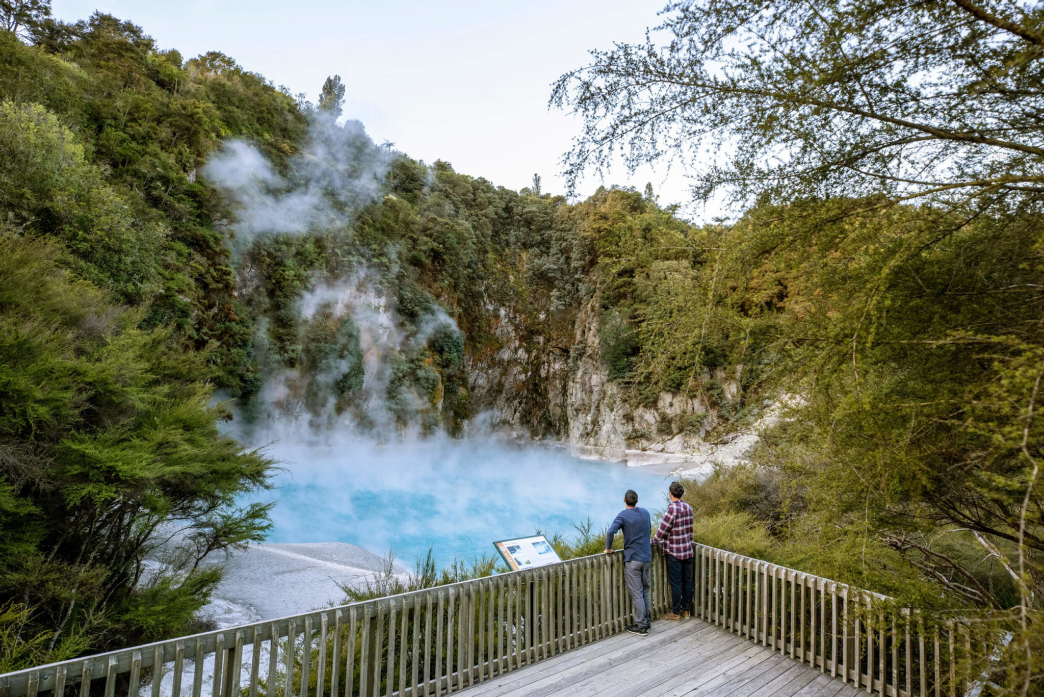 TOUR 2 NGÀY 1 ĐÊM – AUCKLAND – ROTORUA – TAUPO